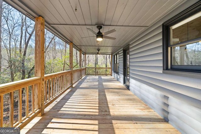 292 Wits End Way, Blue Ridge, GA 30513