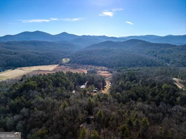 292 Wits End Way, Blue Ridge, GA 30513