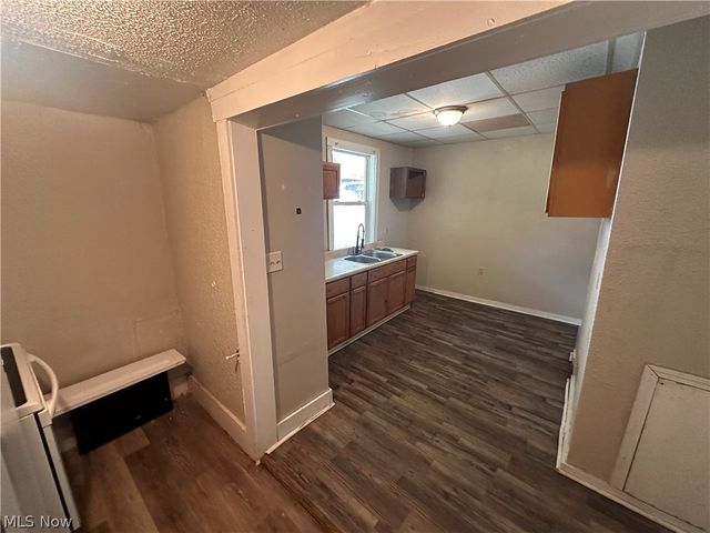 1061 Ackley Street, Akron, OH 44306