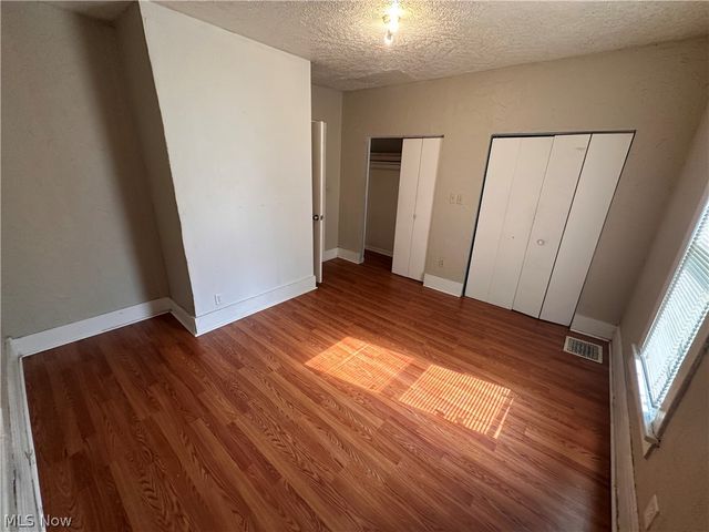 1061 Ackley Street, Akron, OH 44306