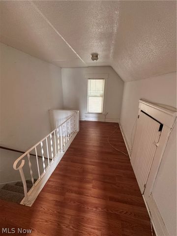 1061 Ackley Street, Akron, OH 44306
