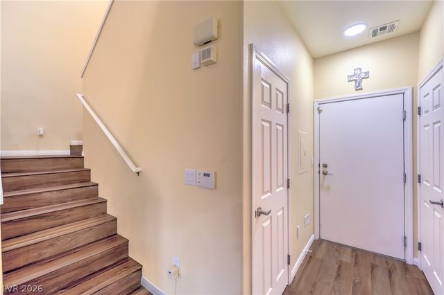 10450 Gold Shadow Avenue, Las Vegas, NV 89129