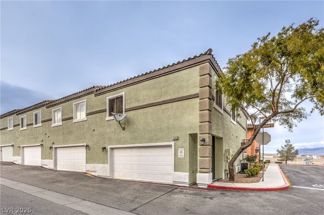 10450 Gold Shadow Avenue, Las Vegas, NV 89129