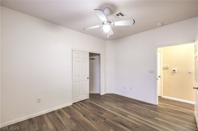 10450 Gold Shadow Avenue, Las Vegas, NV 89129