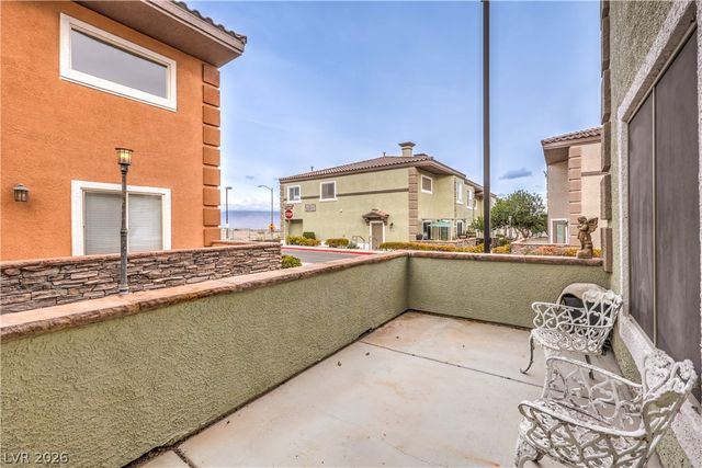 10450 Gold Shadow Avenue, Las Vegas, NV 89129