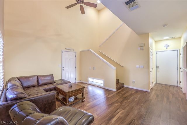 10450 Gold Shadow Avenue, Las Vegas, NV 89129