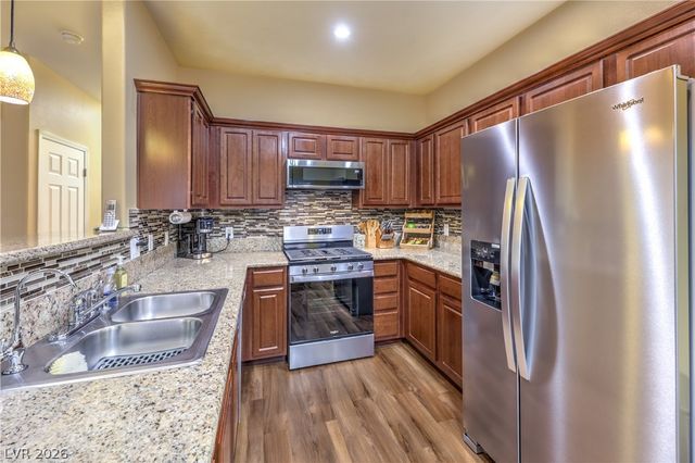 10450 Gold Shadow Avenue, Las Vegas, NV 89129