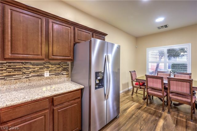 10450 Gold Shadow Avenue, Las Vegas, NV 89129