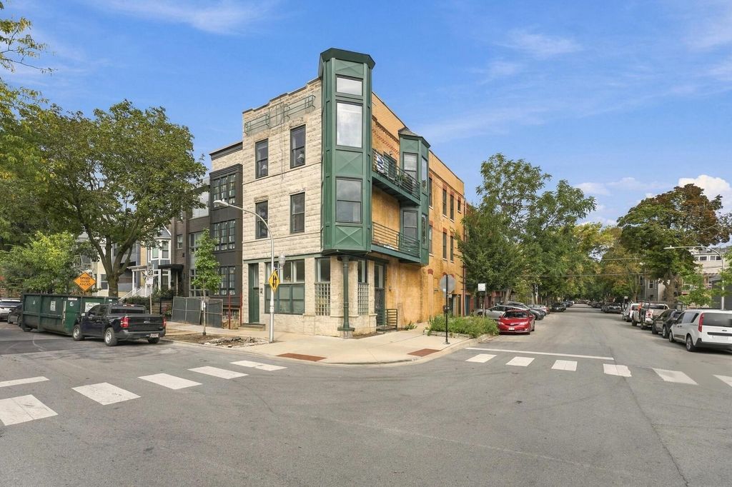 1500 W School Street 2, Chicago, IL 60657 — exterior