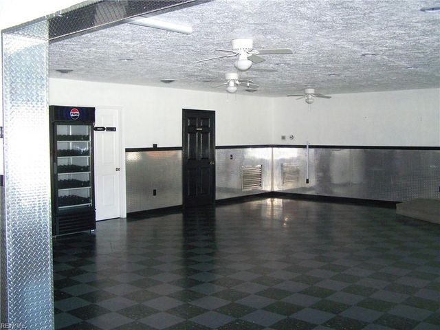 6001 Holland RD, Suffolk, VA 23437