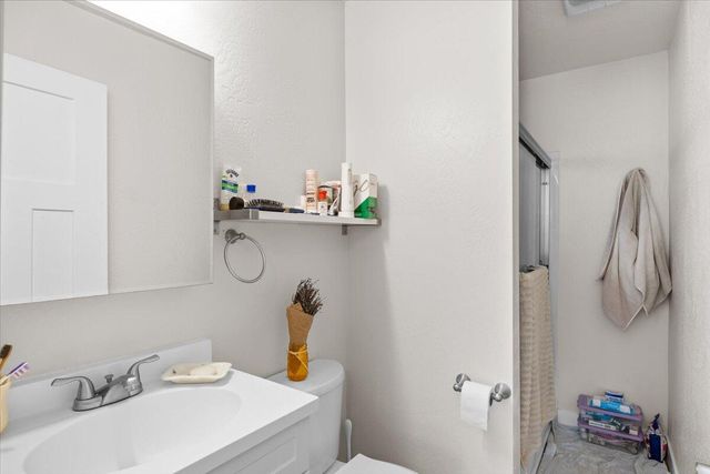 372 Ogara Street, Medford, OR 97501