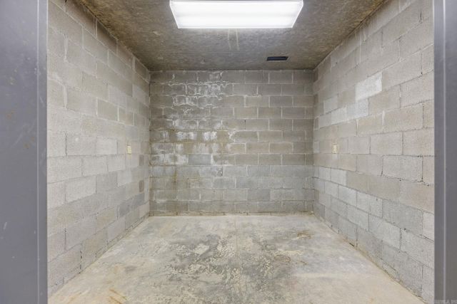 6601 Rivermist Pt, North Little Rock, AR 72118