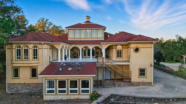 6601 Rivermist Pt, North Little Rock, AR 72118