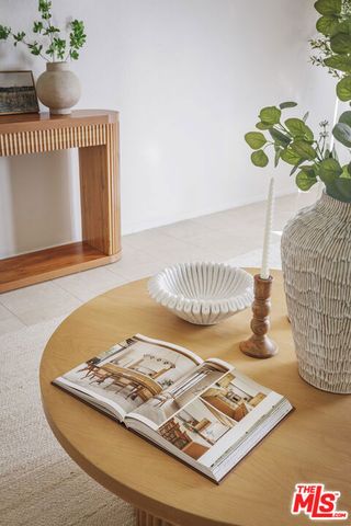 4829 Whitsett Avenue 301, Valley Village, CA 91607