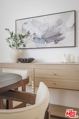 4829 Whitsett Avenue 301, Valley Village, CA 91607