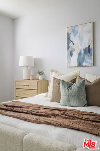 4829 Whitsett Avenue 301, Valley Village, CA 91607