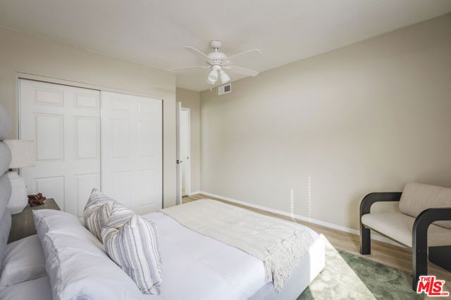 4829 Whitsett Avenue 301, Valley Village, CA 91607