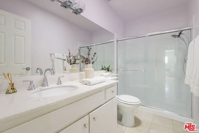 4829 Whitsett Avenue 301, Valley Village, CA 91607