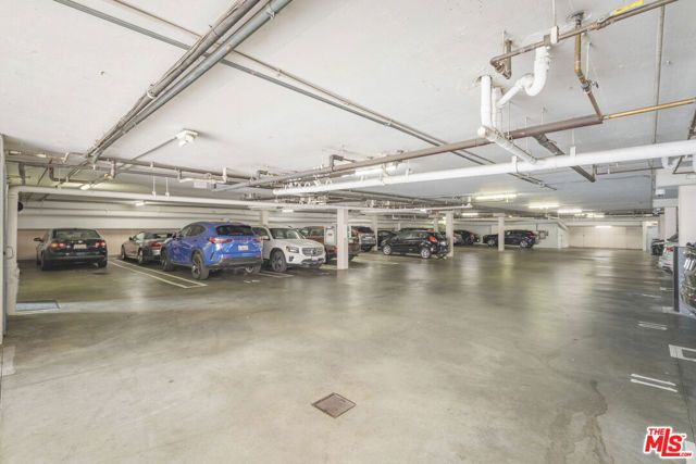 4829 Whitsett Avenue 301, Valley Village, CA 91607