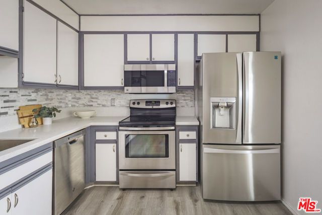 4829 Whitsett Avenue 301, Valley Village, CA 91607