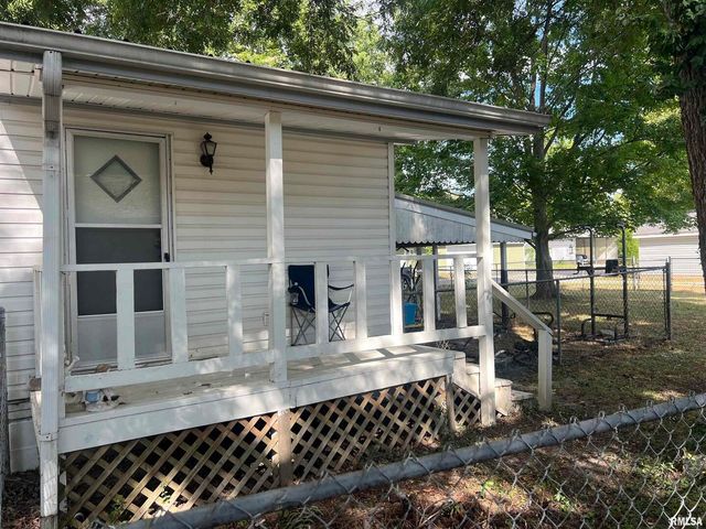 511 W HELEN Avenue, Christopher, IL 62822