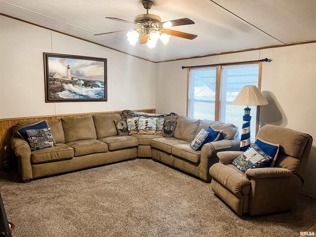 511 W HELEN Avenue, Christopher, IL 62822