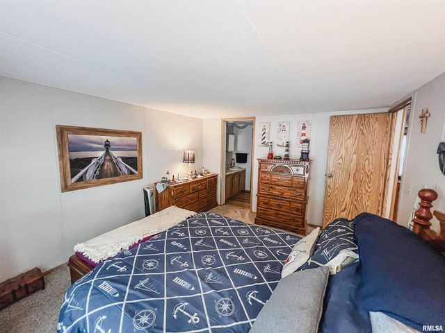 511 W HELEN Avenue, Christopher, IL 62822