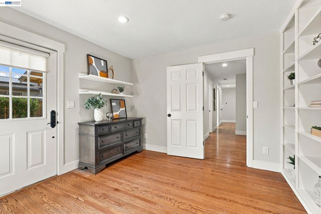 784 Avalon Way, Livermore, CA 94550