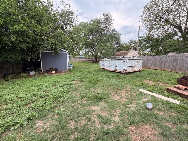 511 S 7th Street, Noble, OK 73068