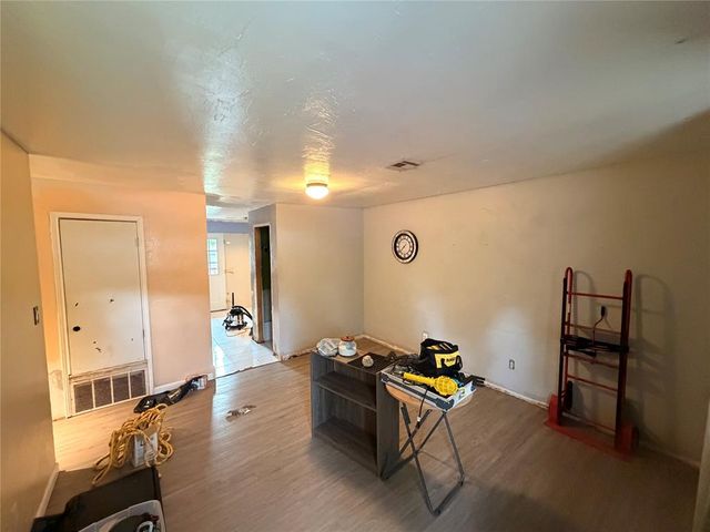 511 S 7th Street, Noble, OK 73068