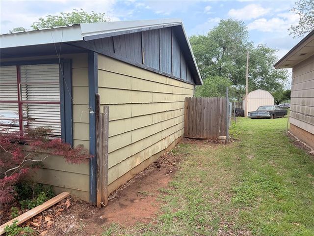511 S 7th Street, Noble, OK 73068