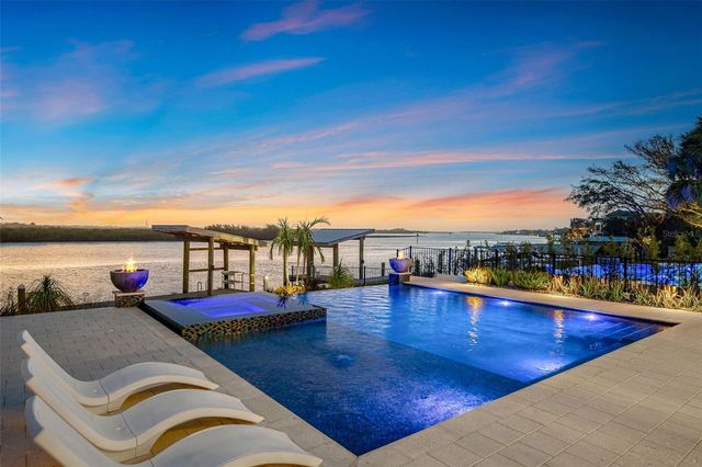 1194 N PENINSULA AVENUE, New Smyrna Beach, FL 32169