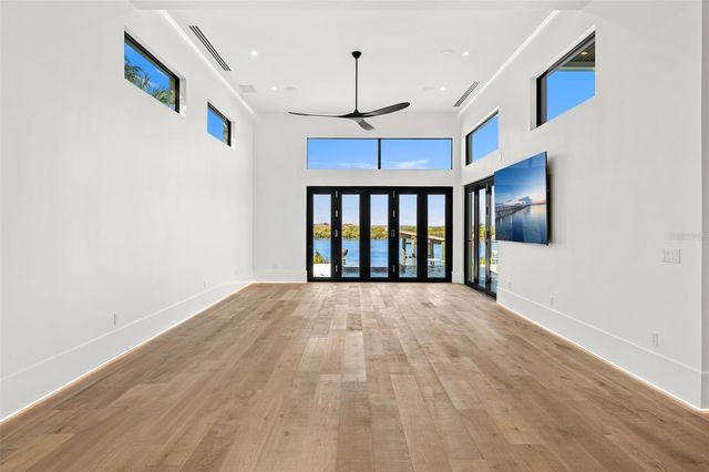 1194 N PENINSULA AVENUE, New Smyrna Beach, FL 32169