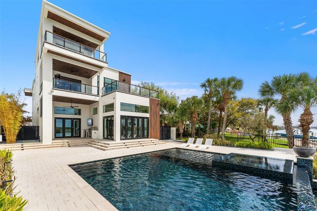 1194 N PENINSULA AVENUE, New Smyrna Beach, FL 32169
