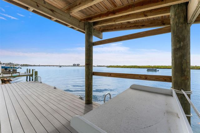 1194 N PENINSULA AVENUE, New Smyrna Beach, FL 32169