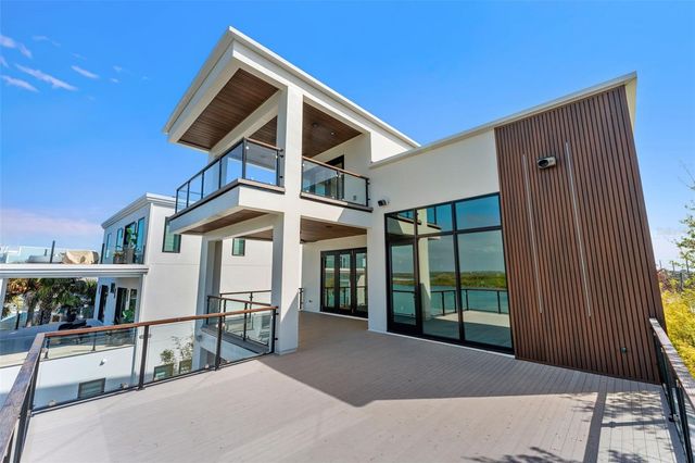 1194 N PENINSULA AVENUE, New Smyrna Beach, FL 32169