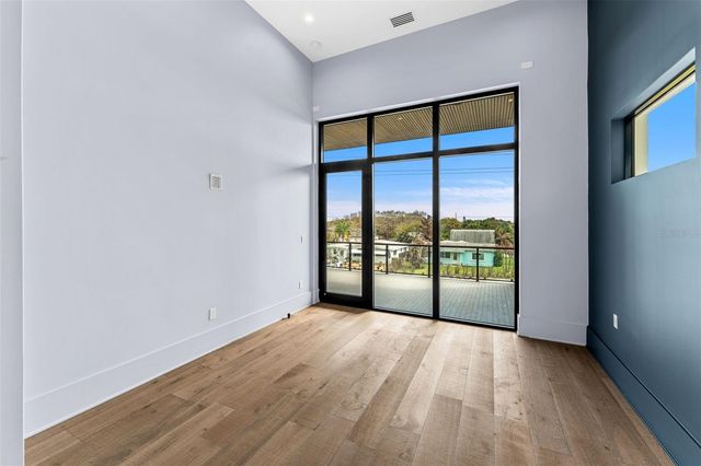1194 N PENINSULA AVENUE, New Smyrna Beach, FL 32169