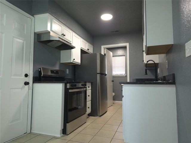 1150 N Eagle Lane 32, Oklahoma City, OK 73127