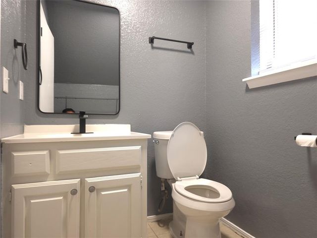 1150 N Eagle Lane 32, Oklahoma City, OK 73127