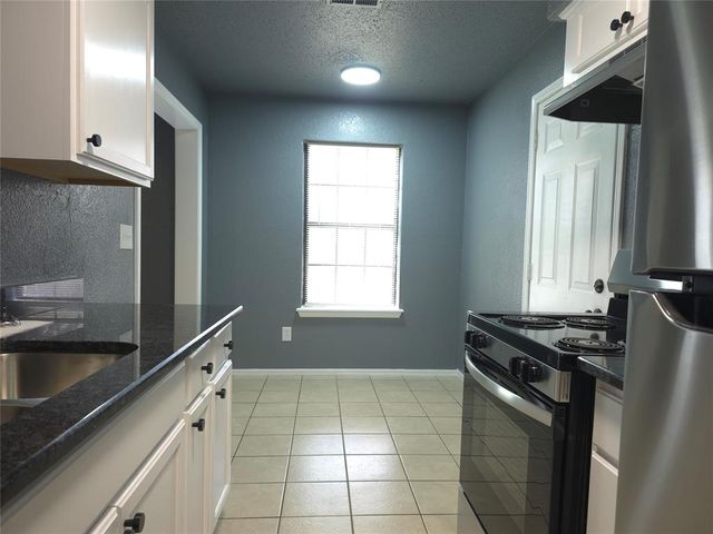 1150 N Eagle Lane 32, Oklahoma City, OK 73127