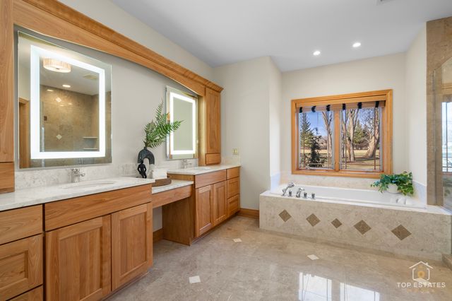 1863 Pheasant Run, Long Grove, IL 60047