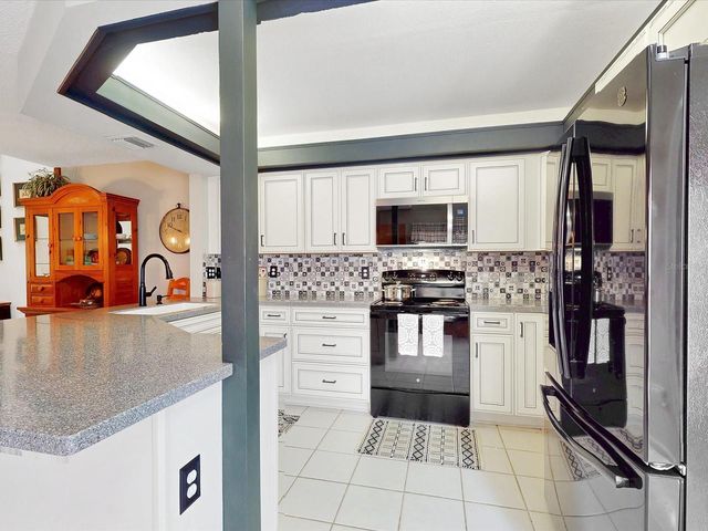 109 COVENTRY LANE, Haines City, FL 33844