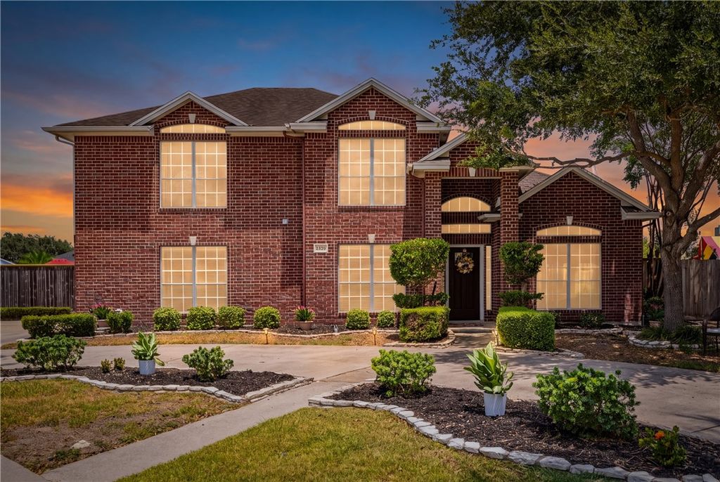 5706 Waterford Dr, Corpus Christi, TX 78414 — exterior