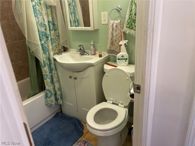 12722 Emery Avenue, Cleveland, OH 44135