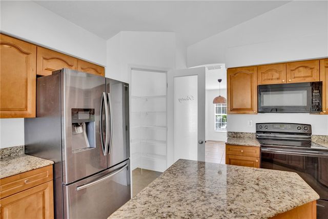 1635 16th Court SW, Vero Beach, FL 32962