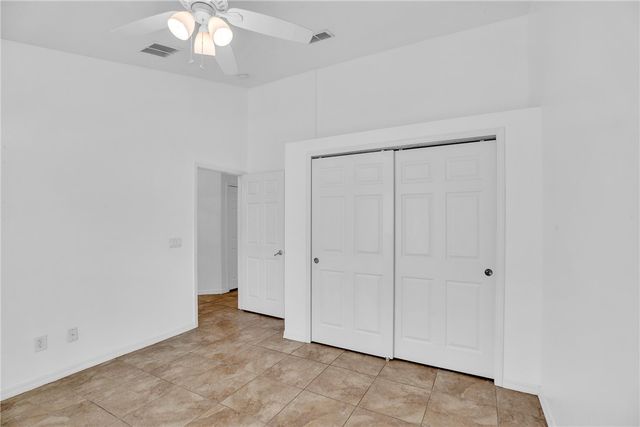1635 16th Court SW, Vero Beach, FL 32962