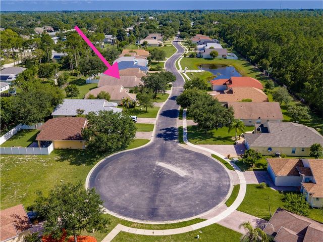 1635 16th Court SW, Vero Beach, FL 32962
