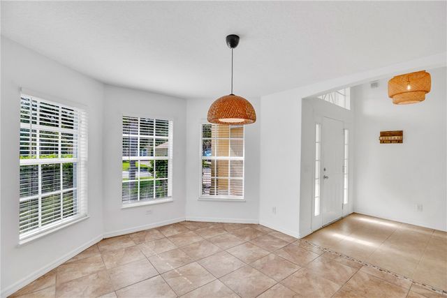 1635 16th Court SW, Vero Beach, FL 32962