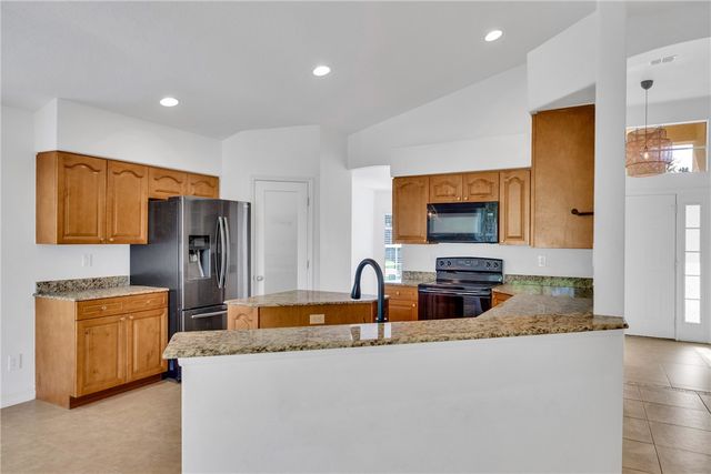 1635 16th Court SW, Vero Beach, FL 32962