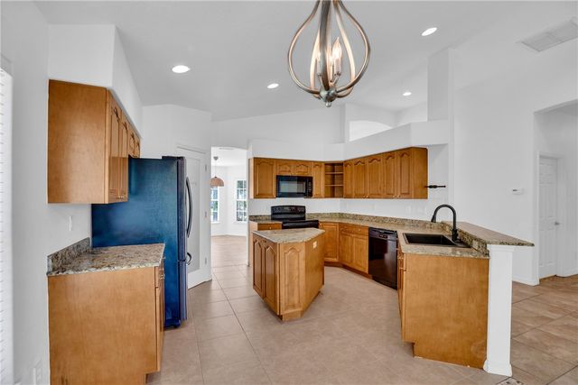 1635 16th Court SW, Vero Beach, FL 32962